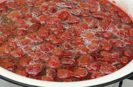 Cooked strawberry jam
