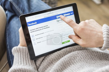 Using Facebook on tablet pc