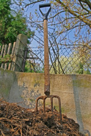 Pitchfork, compost, gardening